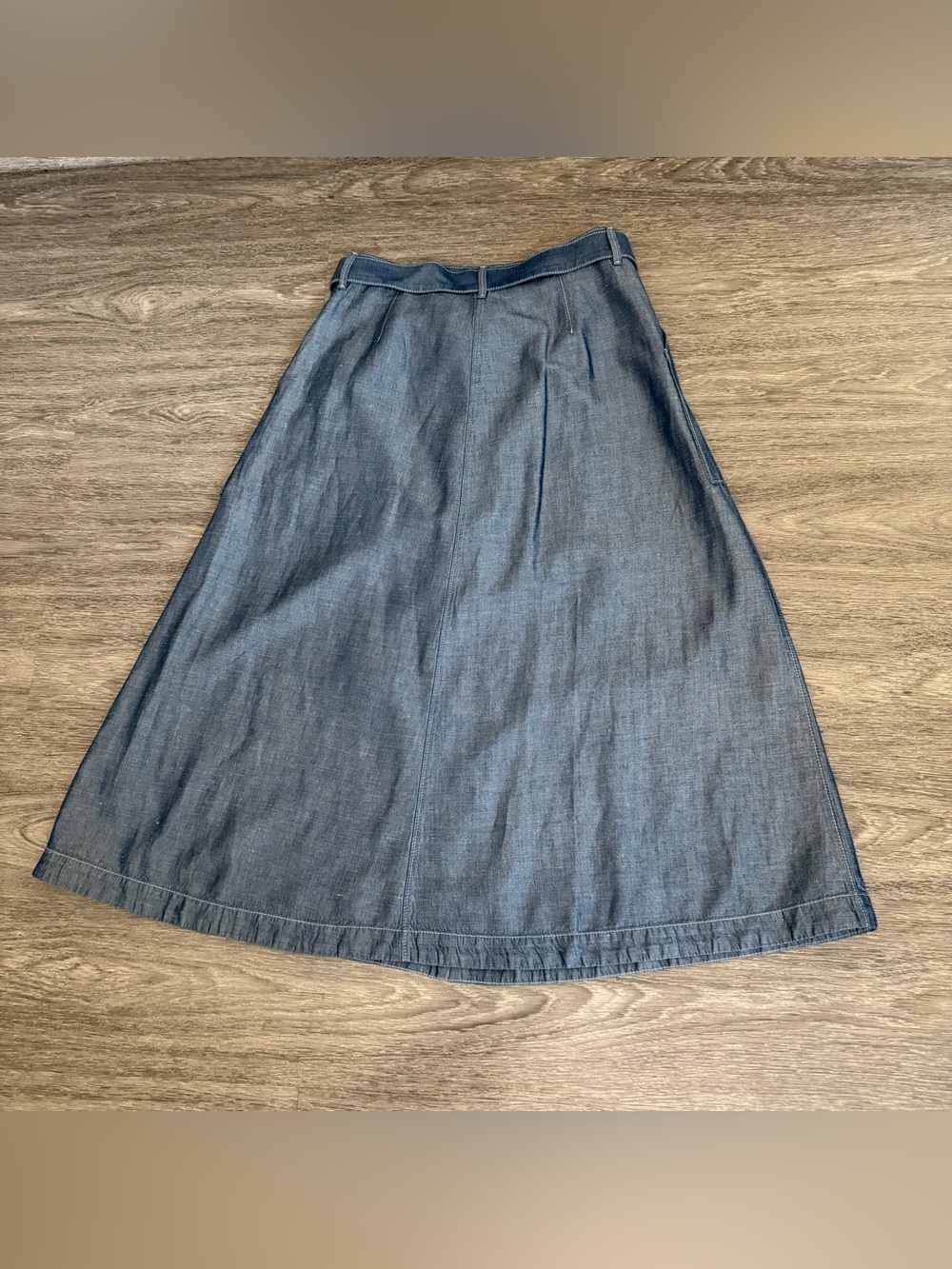 Banana Republic Midi Skirt - Picture 11 of 11